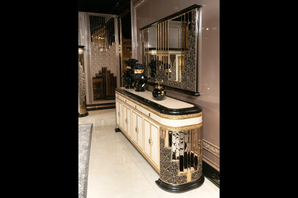 Larissa Dining Room - 6