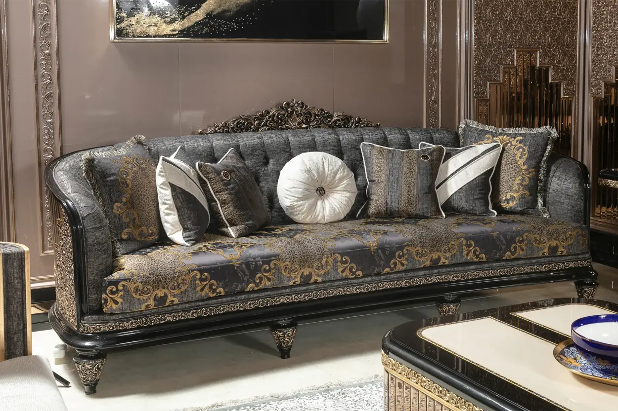 Larissa Living Room - 3