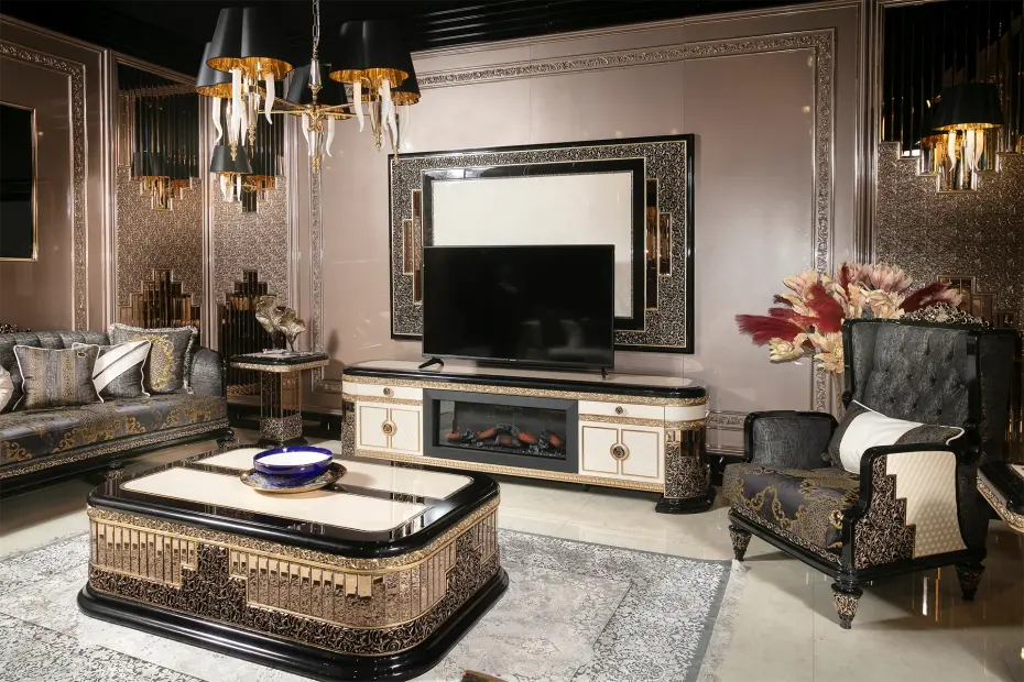 Larissa Living Room - 11