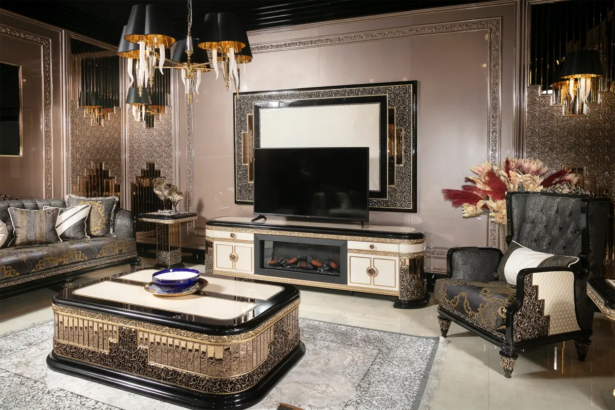 Larissa Living Room - 11